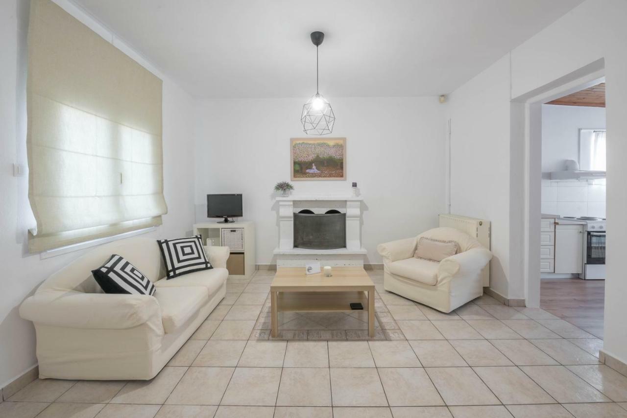 North Villa Corinth ภายนอก รูปภาพ